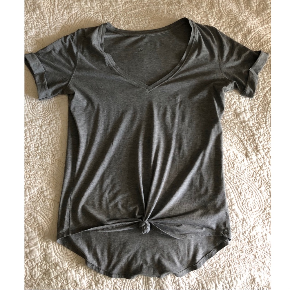 Lululemon short sleeved T-shirt